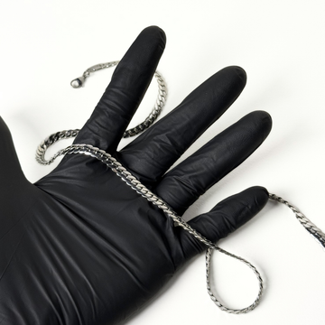 Round Stainless Steal Necklace With Free Delivery